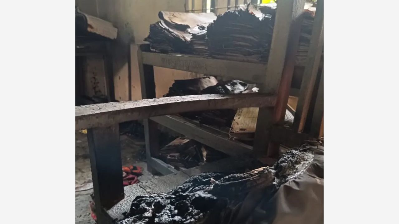 ব্রাহ্মণবাড়িয়ায় গ্রামীণ ব্যাংকে দুর্বৃত্তদের আগুন